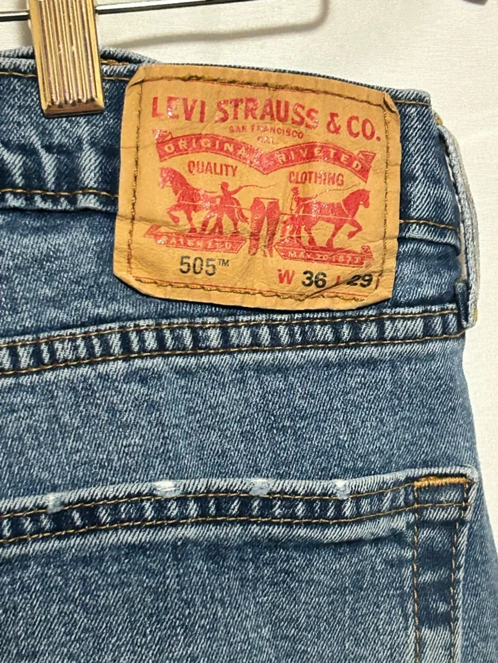 Levi's 505 Jeans 36x29 Blue Straight Leg Denim Classic Fit Distressed